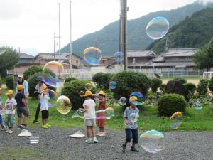 大きなしゃぼん玉