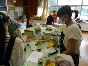 写真3　ロールケーキ