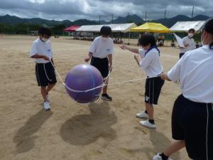 学年演技