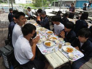 昼食