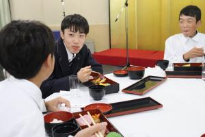 夕食
