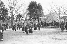和田尋常小学校運動場の風景