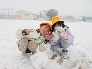 ２