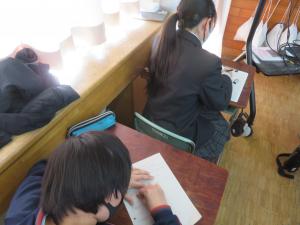 同学年同和