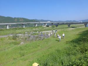 川