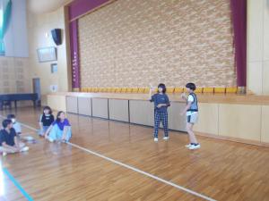 紙飛行機大会　対戦２