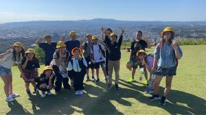 子ども達から希望の多かった若草山を登山しました