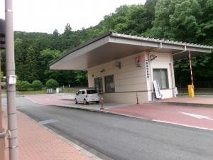 ２