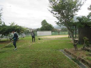 housi4