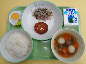 給食