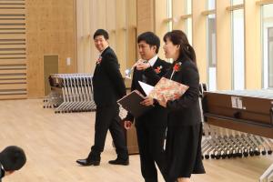 入学9
